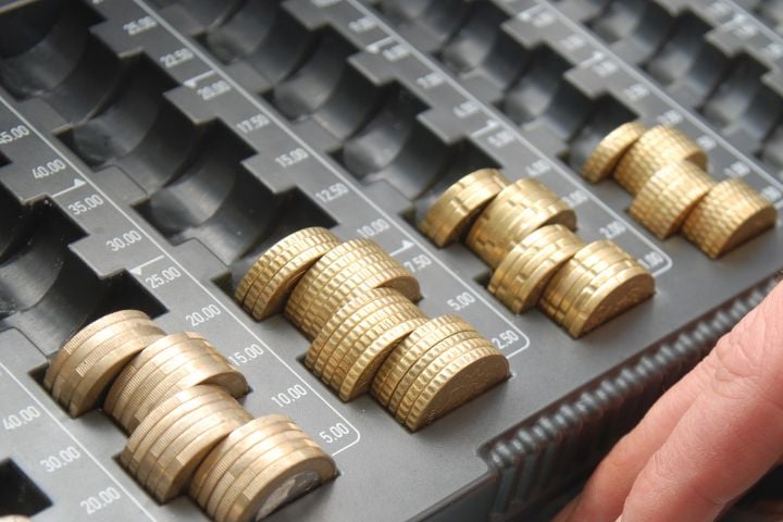 Coin box